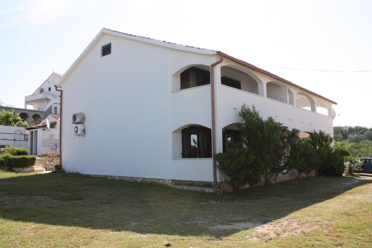 Apartments For Families With Children Lopar, Rab - 10402 Buitenkant foto