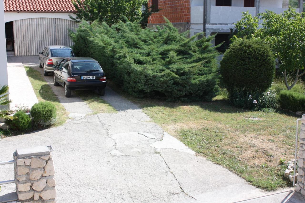 Apartments For Families With Children Lopar, Rab - 10402 Buitenkant foto