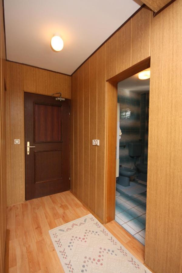 Apartments For Families With Children Lopar, Rab - 10402 Buitenkant foto