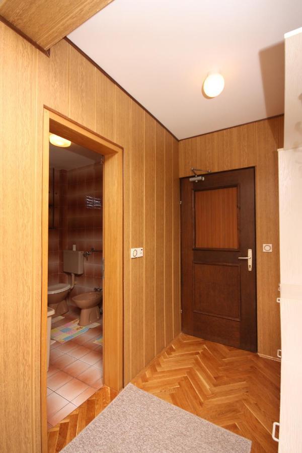 Apartments For Families With Children Lopar, Rab - 10402 Buitenkant foto